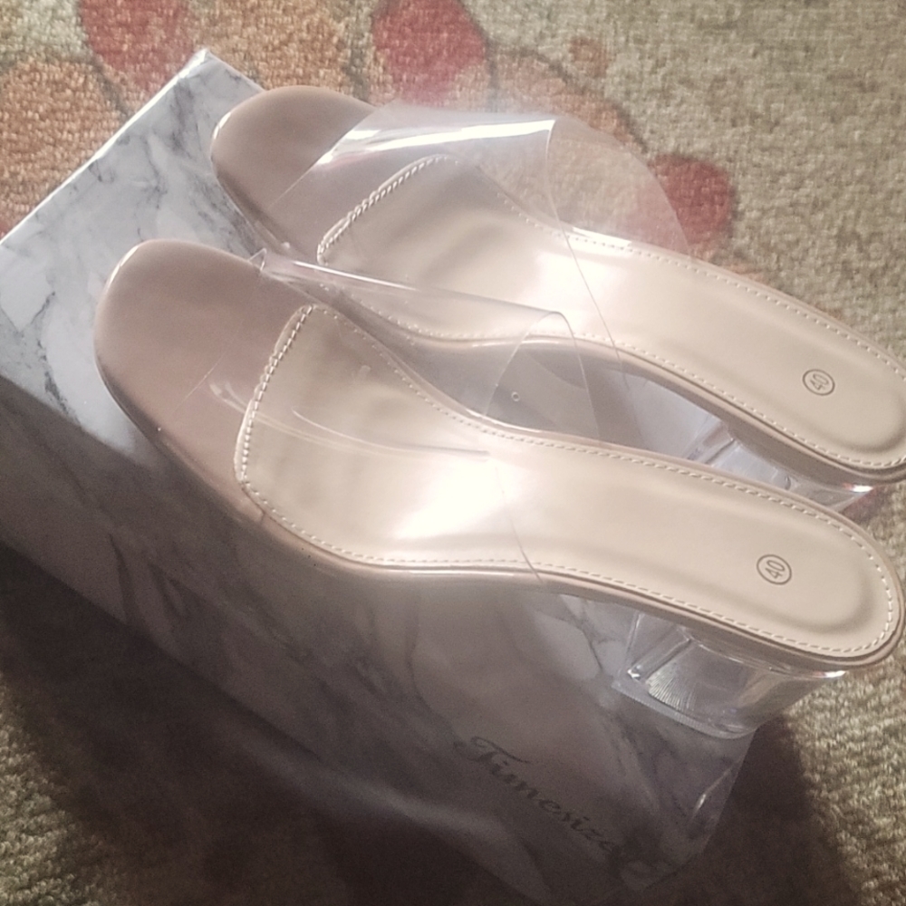 Womens shoes